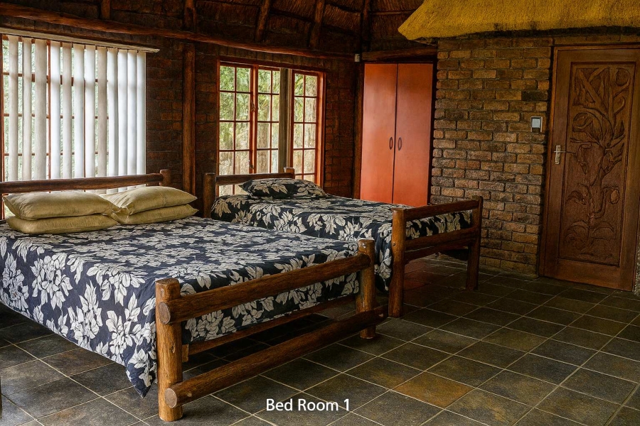 6 Bedroom Property for Sale in Bloemhof North West
